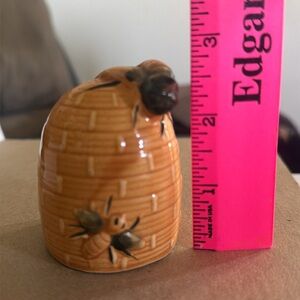 Vintage bee hive salt shaker